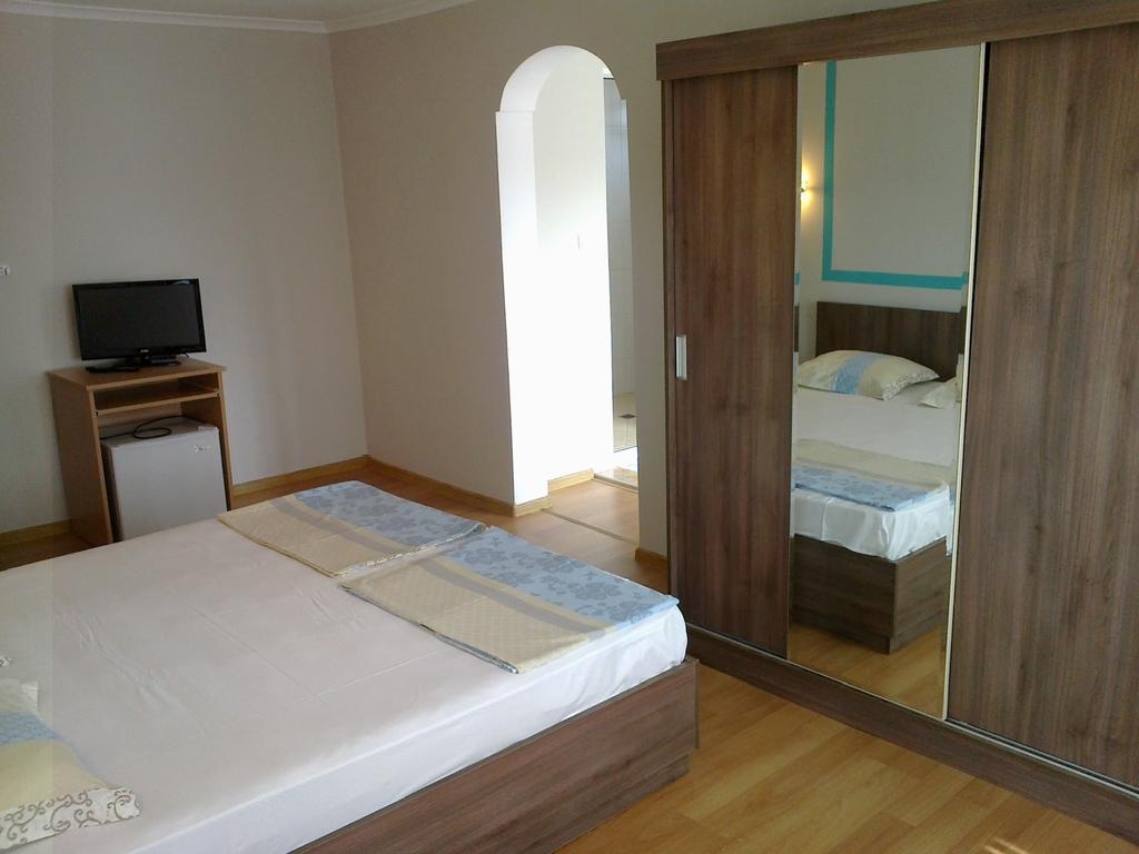 Guest Rooms Rusalka Kranevo Esterno foto